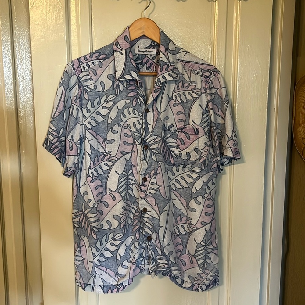 Tommy Bahama Aloha shirt